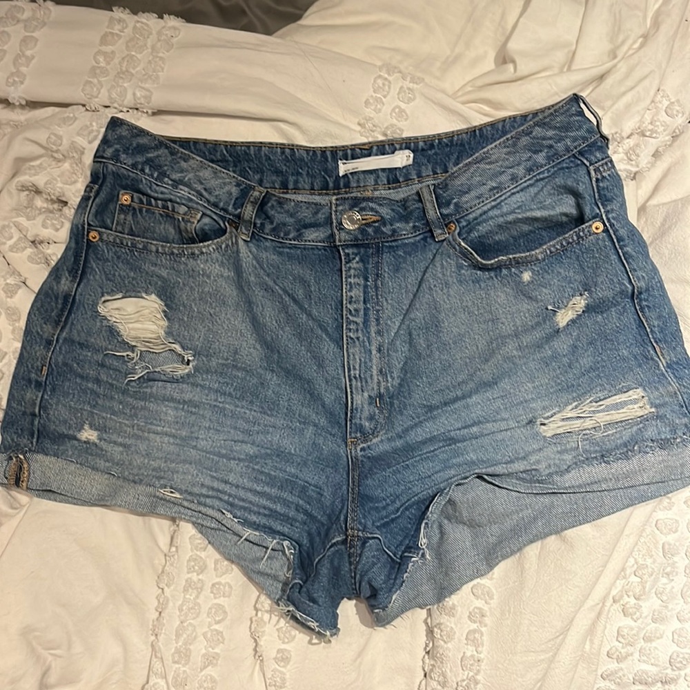 distressed blue denim mom shorts